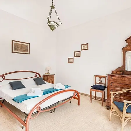 Apartment Villinoauroravi Near The Station 5terre Garden La Spezia